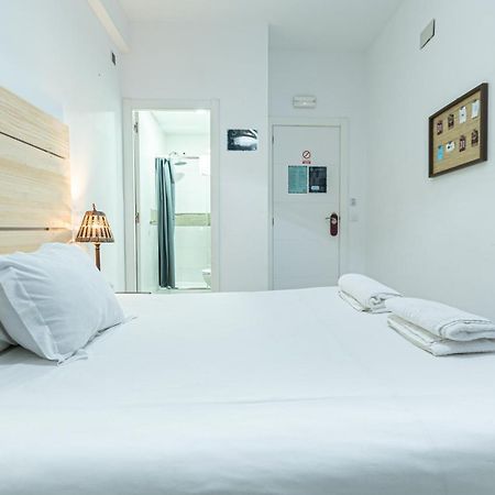 Easy Sants By Bossh! (Adults Only) Hostel Barcelona Kültér fotó