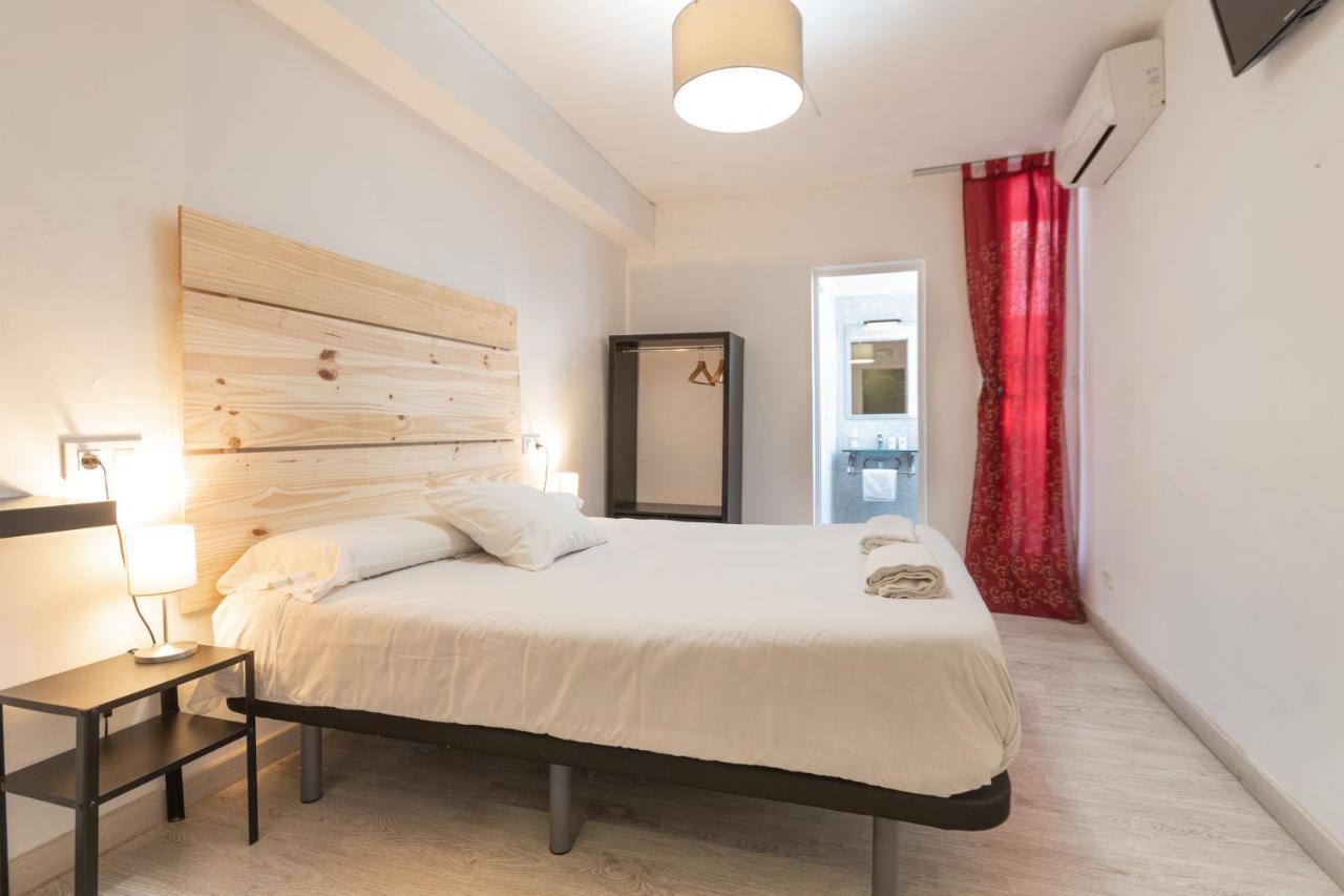 Easy Sants By Bossh! (Adults Only) Hostel Barcelona Kültér fotó